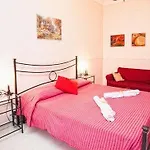 Bed & Breakfast La Casa Romana 4*