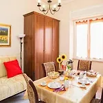 Bed & Breakfast La Casa Romana 4*