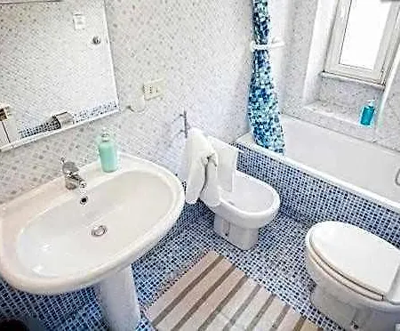 La Casa Romana Bed & Breakfast