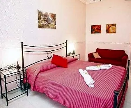 Bed & Breakfast La Casa Romana 4*