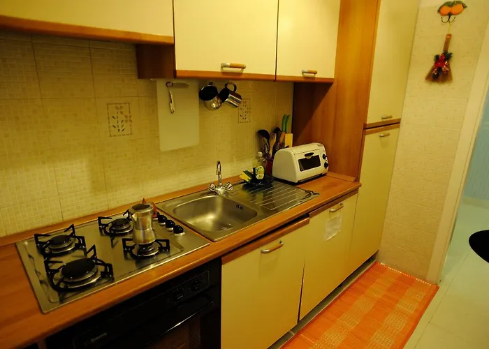 La Casa Romana Bed & Breakfast 4*