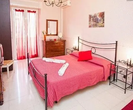 Oda ve Kahvaltı La Casa Romana 4*