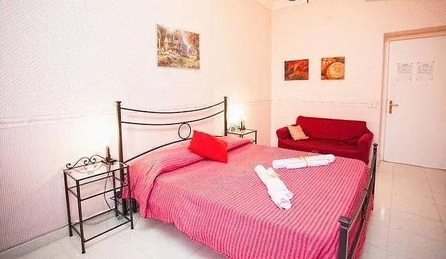 Couette-café La Casa Romana 4*